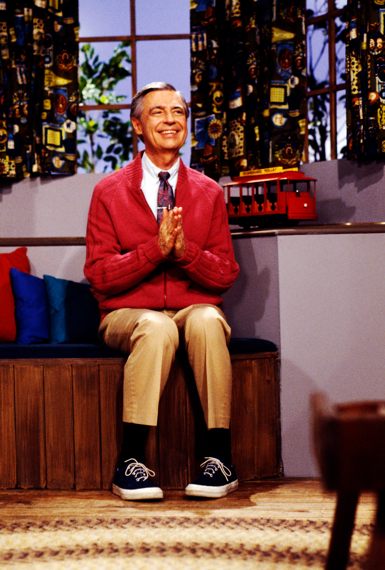 FRED ROGERS OF PUBLIC TV