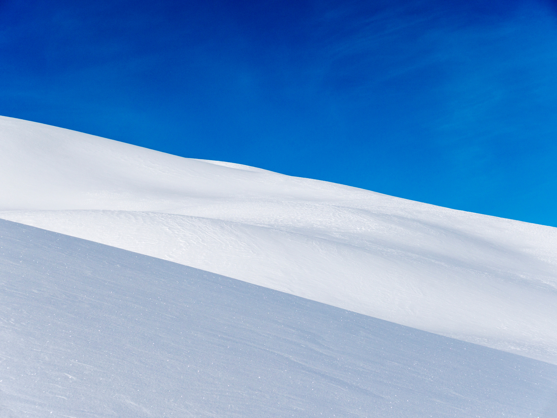 Close-up detail of patterns in fresh powder snow; Esplanade Range; Selkirk Mountains; British Columbia; Canada